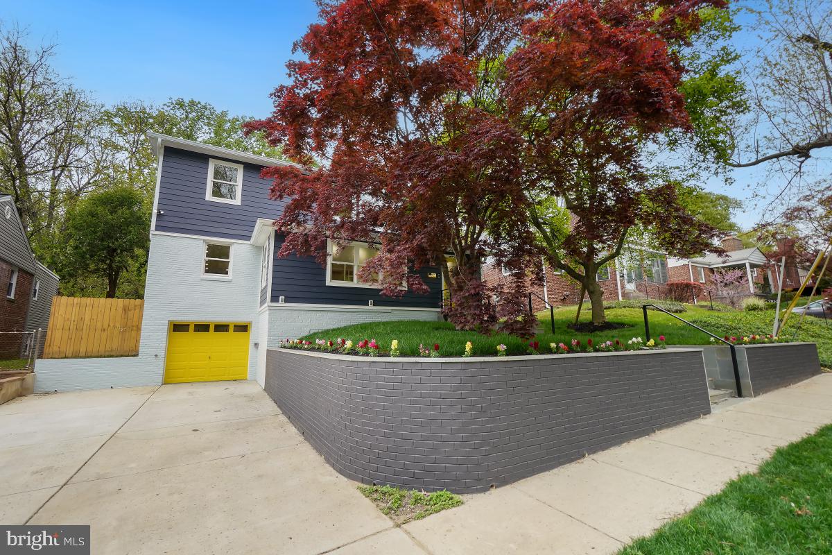 7508 Piney Branch Road Silver Spring, MD 20910 - Photo 29 of 44 Great Curb Appeal