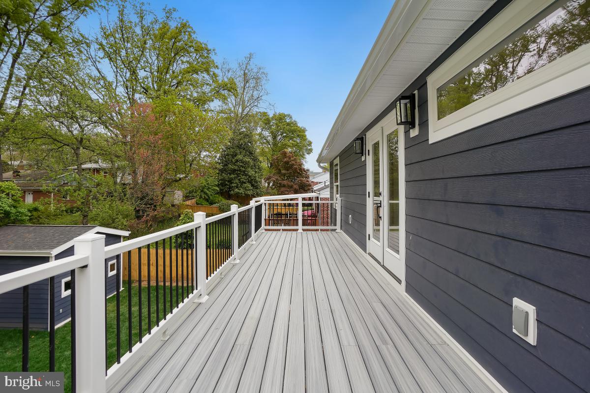 7508 Piney Branch Road Silver Spring, MD 20910 - Photo 34 of 44 Great Deck for Entertaining