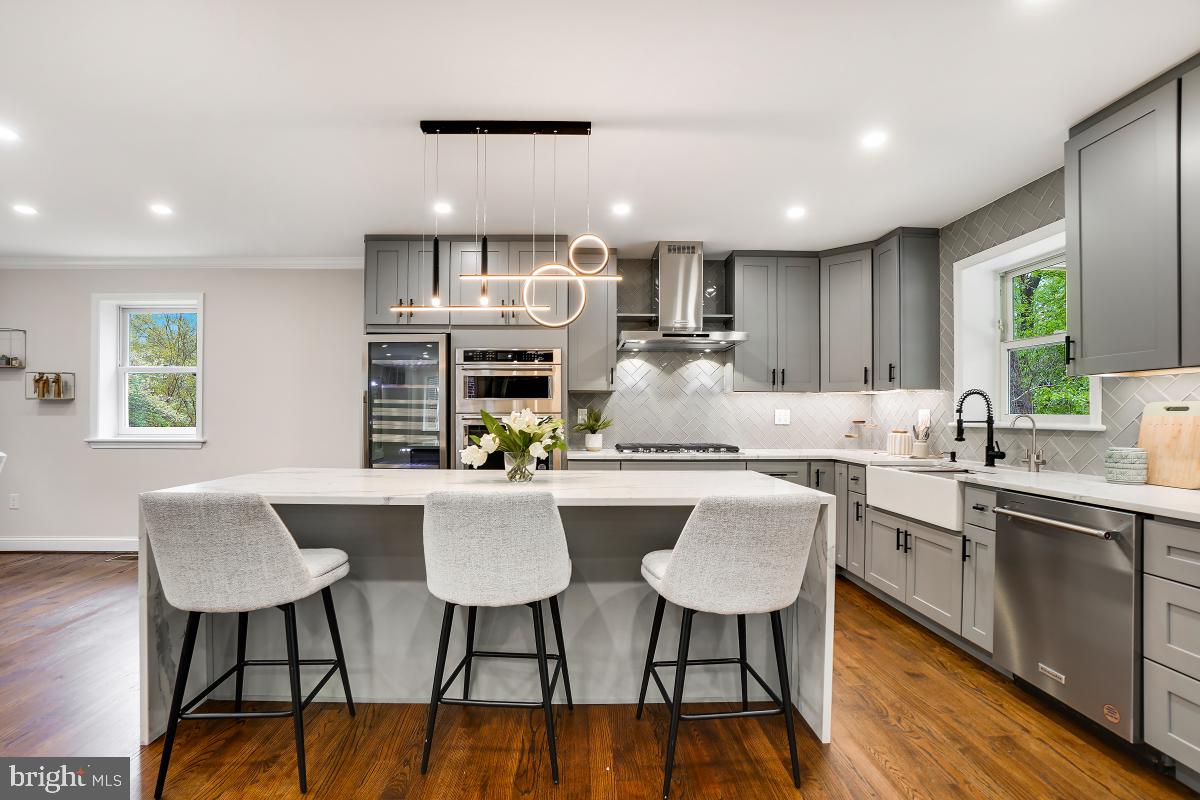 7508 Piney Branch Road Silver Spring, MD 20910 - Photo 9 of 44 Stunning Quartz Kitchen