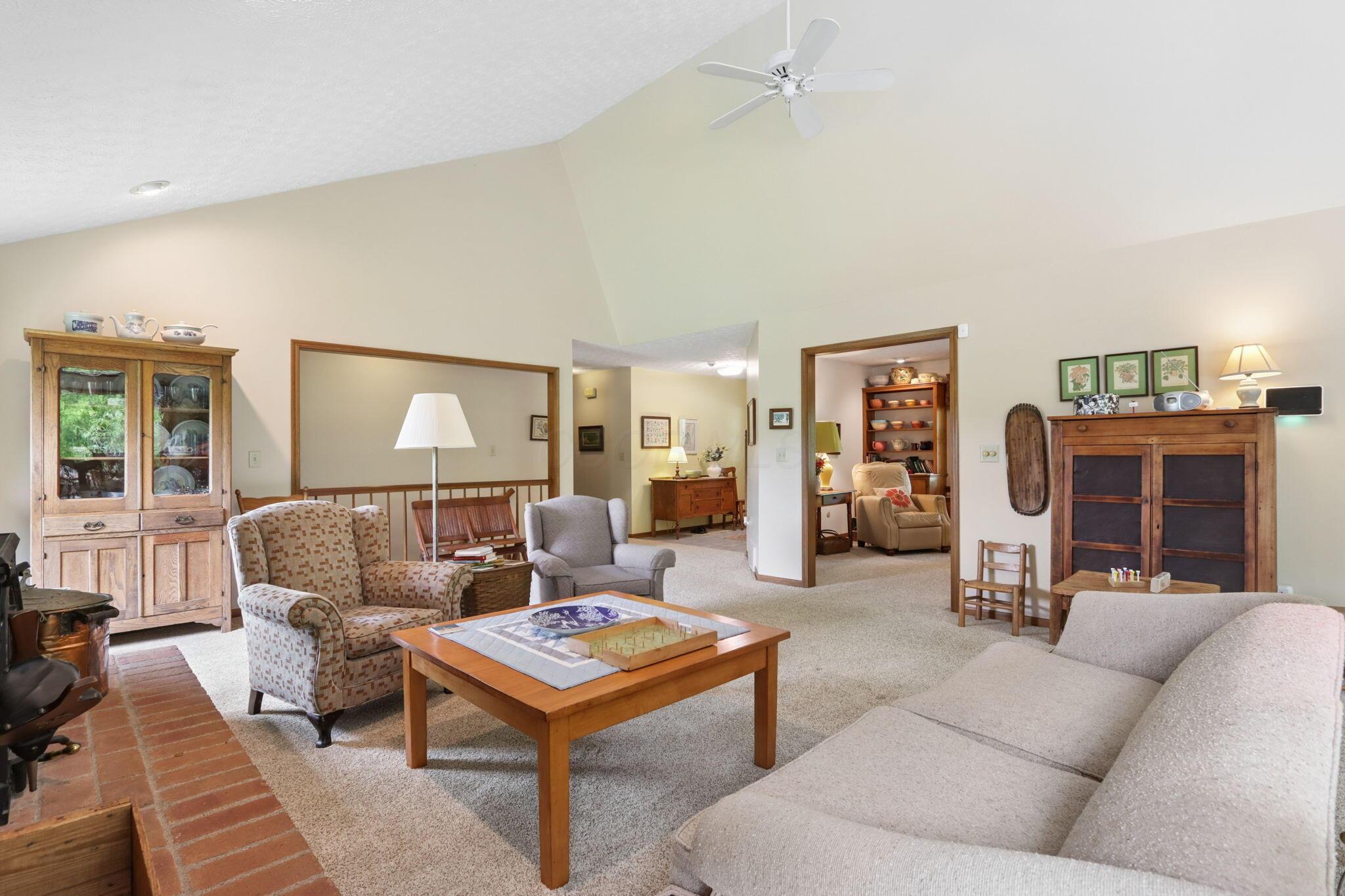 1525 Cole Road Columbus, OH 43228 - Photo 10 of 92
