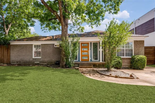 $3,700 | 3728 Park Lane, Dallas, TX 75220