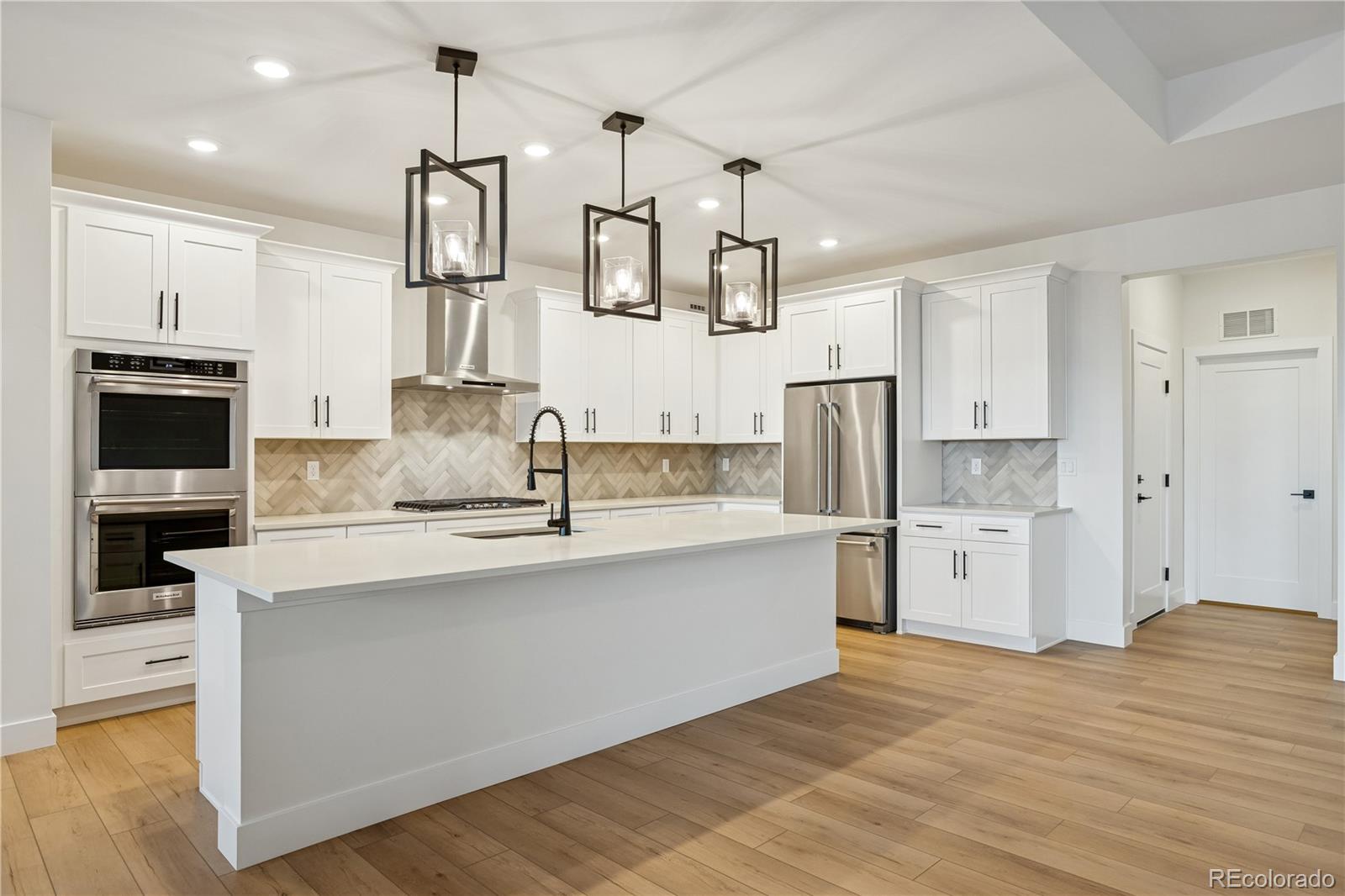 5447 Portrush Loop Elizabeth, CO 80107 - Photo 4 of 31