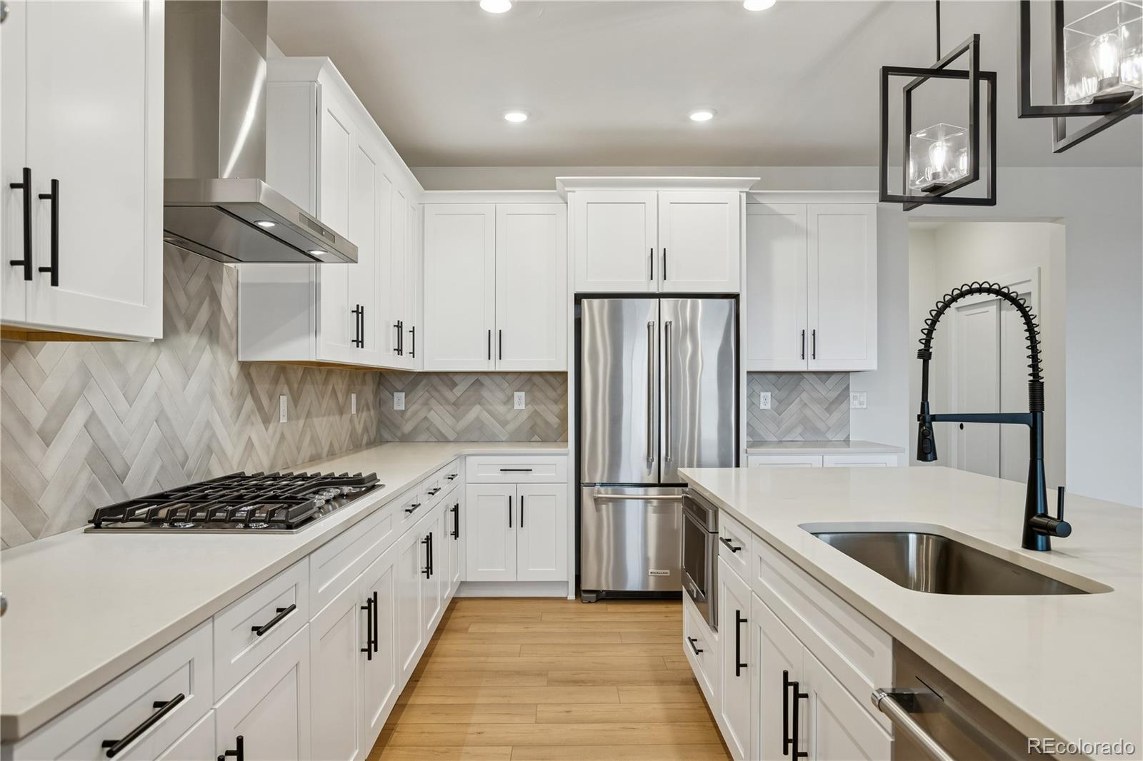 5447 Portrush Loop Elizabeth, CO 80107 - Photo 6 of 31