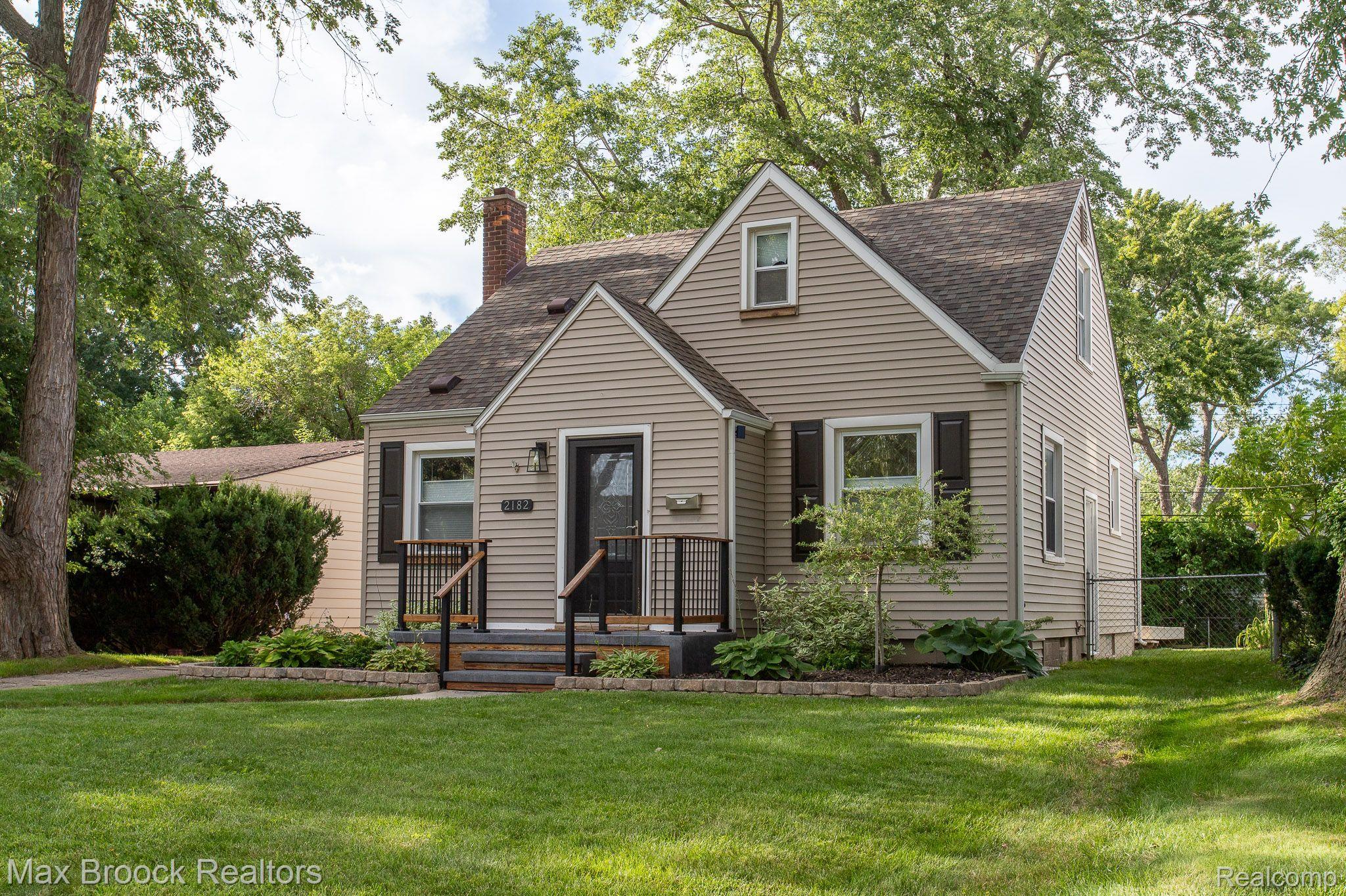 2182 Cambridge Road Berkley, MI 48072 - Photo 45 of 45 Gallery Image 45