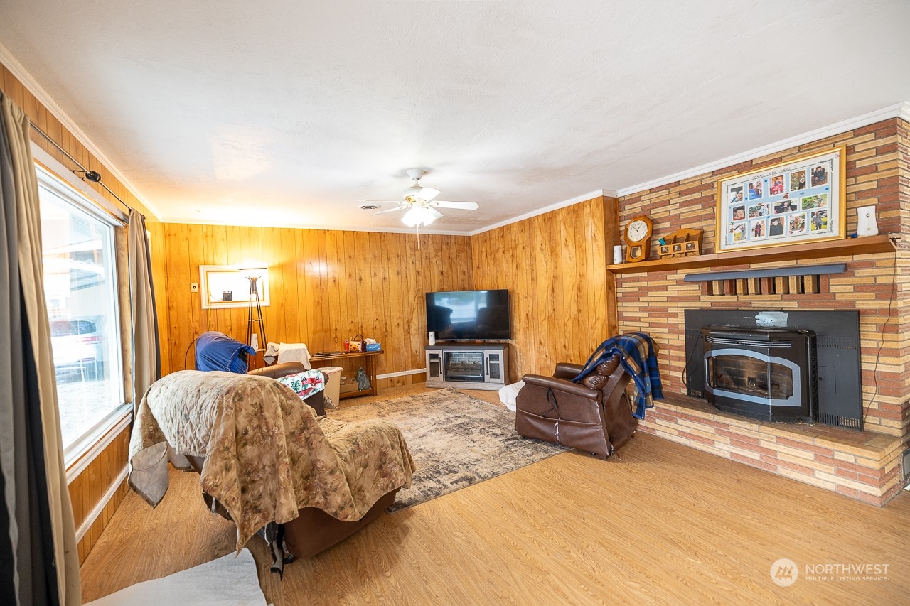 172 North Star Road Brewster, WA 98812 - Photo 4 of 31 Gallery Image 4