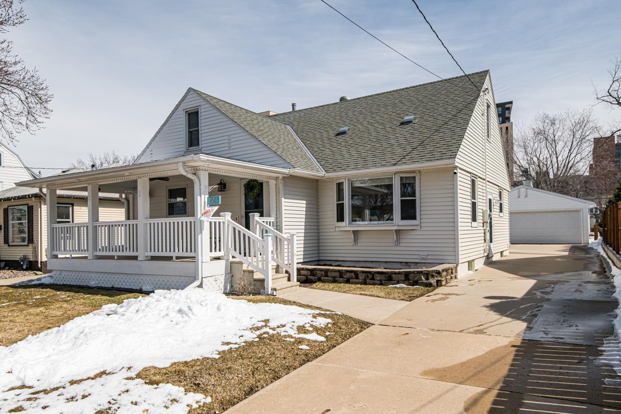 224 16th Avenue Southwest Rochester, MN 55902 - Photo 1 of 1