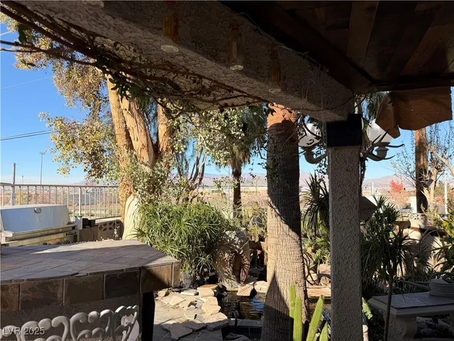 $400,000 | 2395 Los Feliz Street, Las Vegas, NV 89156