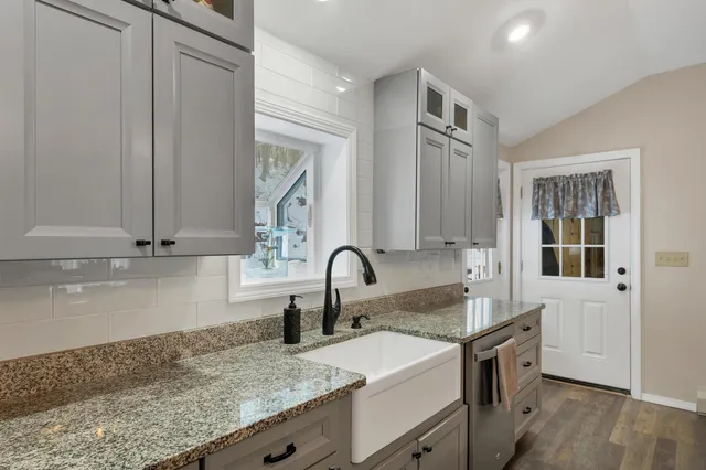 $450,000 | 11 East Dunbarton Road, Goffstown, NH 03045