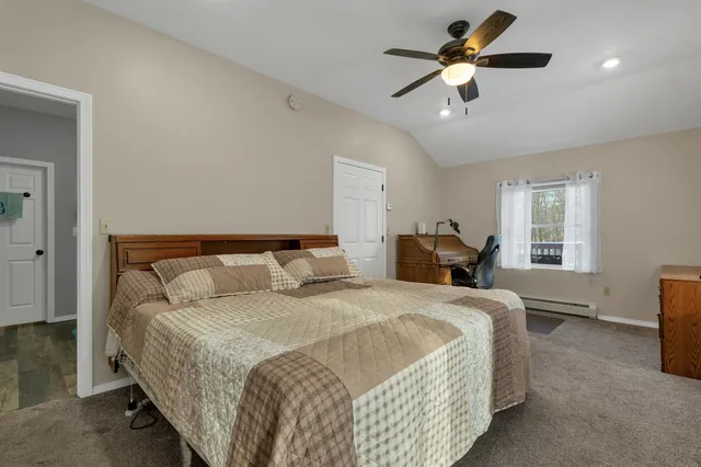 $450,000 | 11 East Dunbarton Road, Goffstown, NH 03045