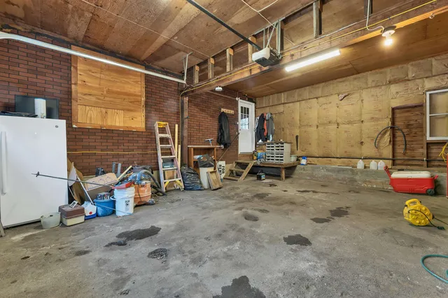 $450,000 | 11 East Dunbarton Road, Goffstown, NH 03045