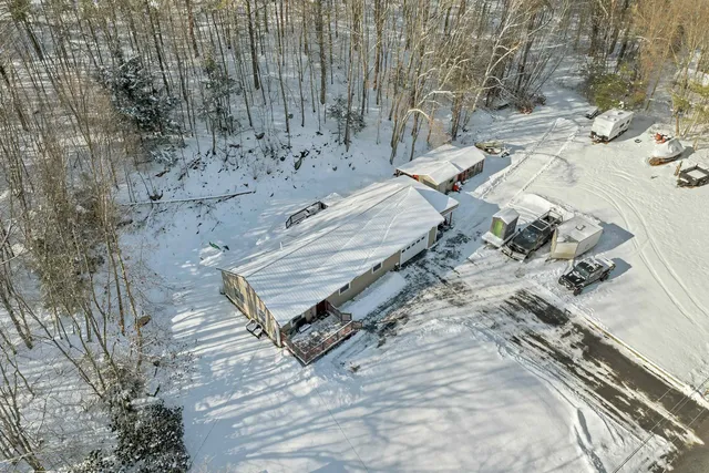 $450,000 | 11 East Dunbarton Road, Goffstown, NH 03045