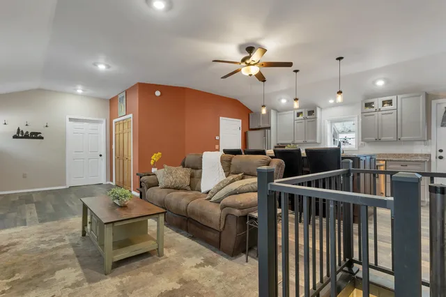 $450,000 | 11 East Dunbarton Road, Goffstown, NH 03045