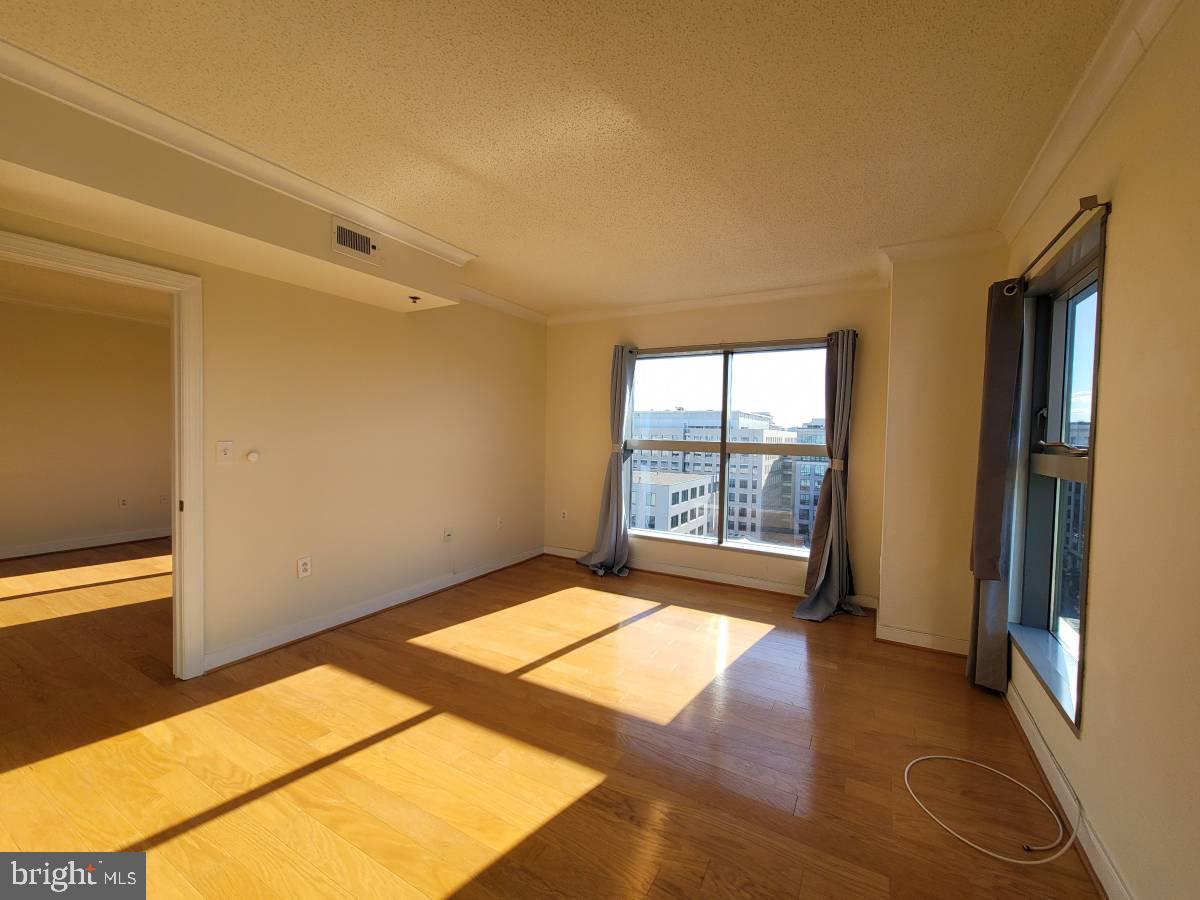 777 7th Street Northwest, Unit 1126 Washington, DC 20001 - Photo 2 of 45