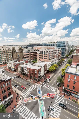 a picture of city view