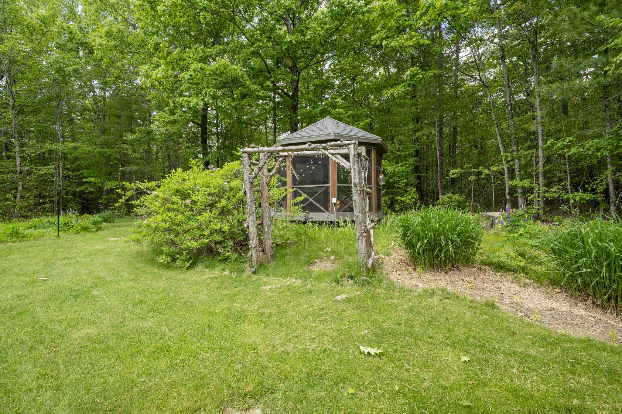 141 Mitchell Road Nottingham, NH 03290 - Photo 11 of 59