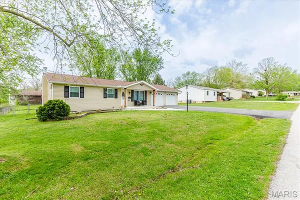 $240,000 | 910 Center Street, Warrenton, MO 63383