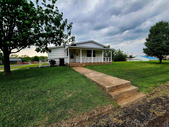 $100,000 | 605 Central Avenue, Horton, KS 66439