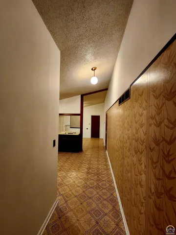 $100,000 | 605 Central Avenue, Horton, KS 66439