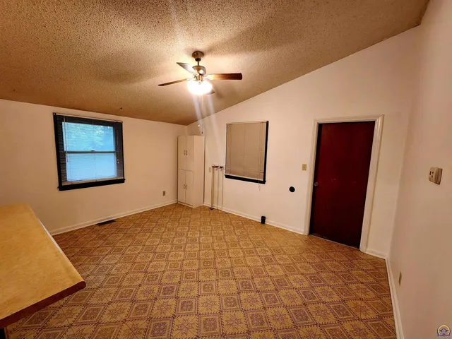 $100,000 | 605 Central Avenue, Horton, KS 66439