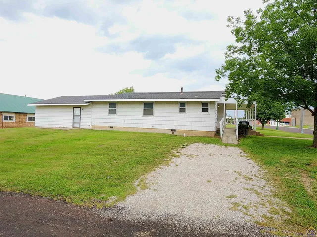 $100,000 | 605 Central Avenue, Horton, KS 66439