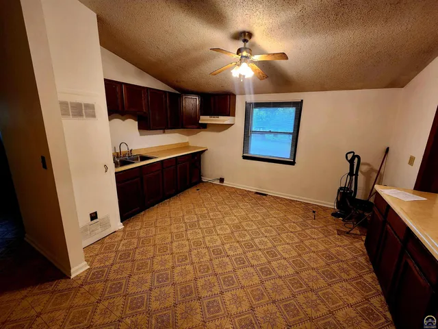 $100,000 | 605 Central Avenue, Horton, KS 66439