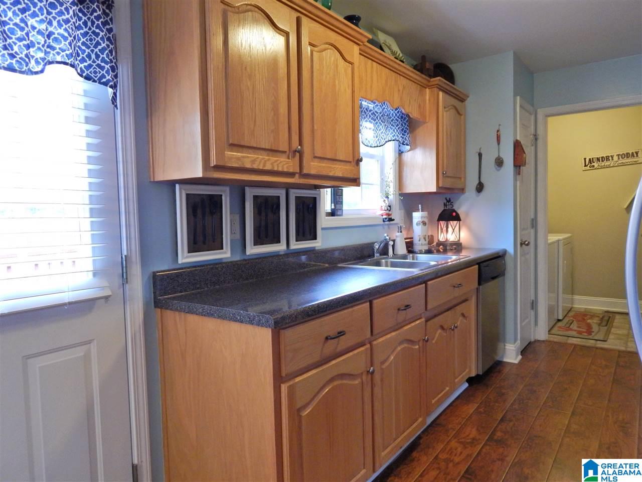 1481 Thomas Road Warrior, AL 35180 - Photo 14 of 33