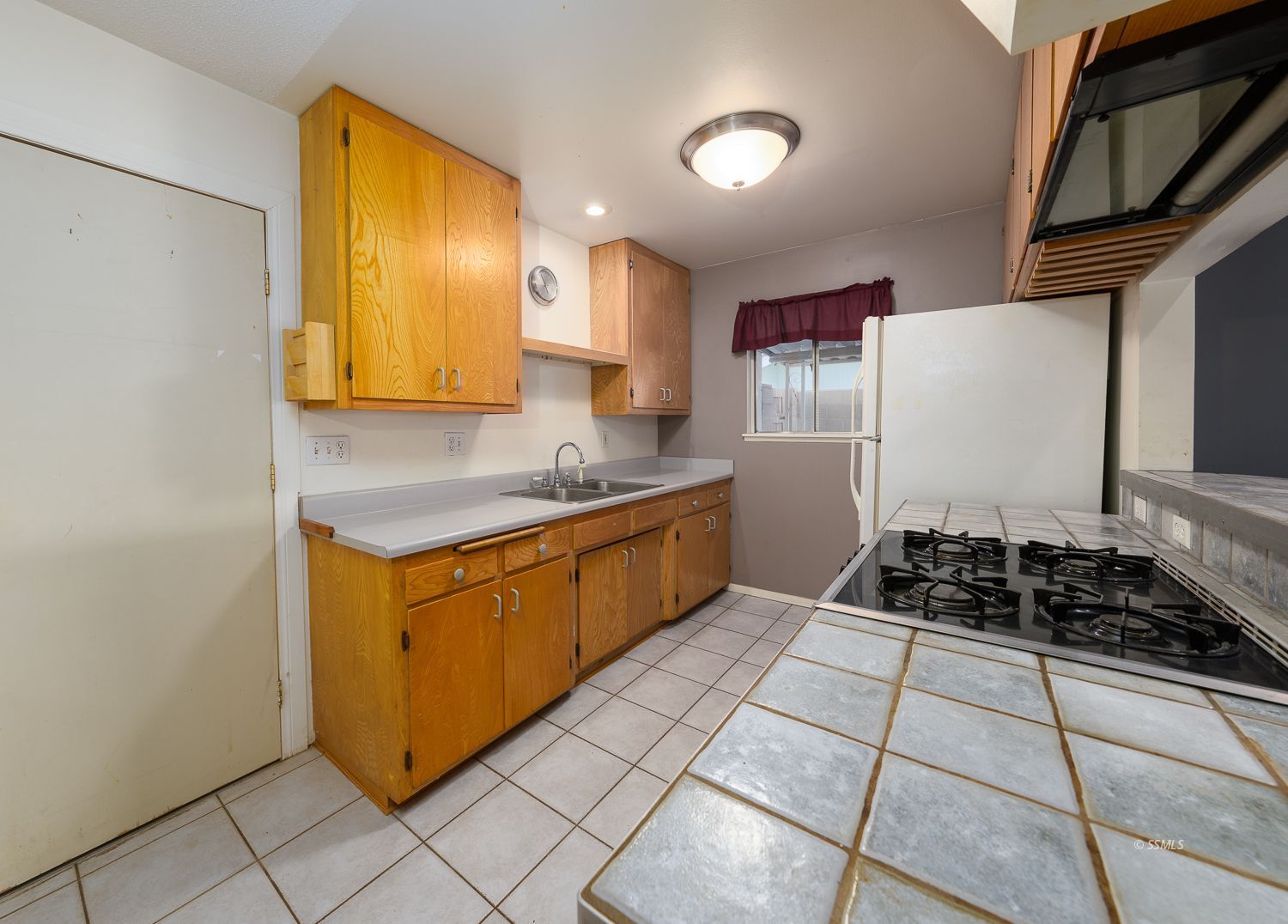 218 Peg Street Ridgecrest, CA 93555 - Photo 11 of 40