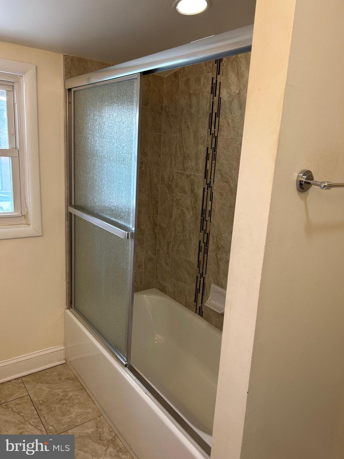 4727 Three Oaks Road Pikesville, MD 21208 - Photo 12 of 33