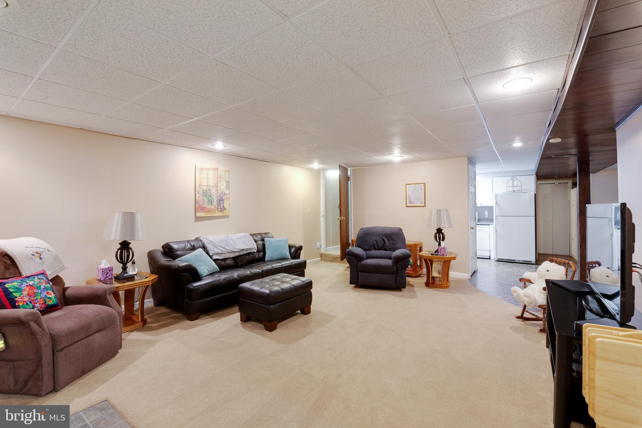 2012 Birch Road Baltimore, MD 21221 - Photo 30 of 44