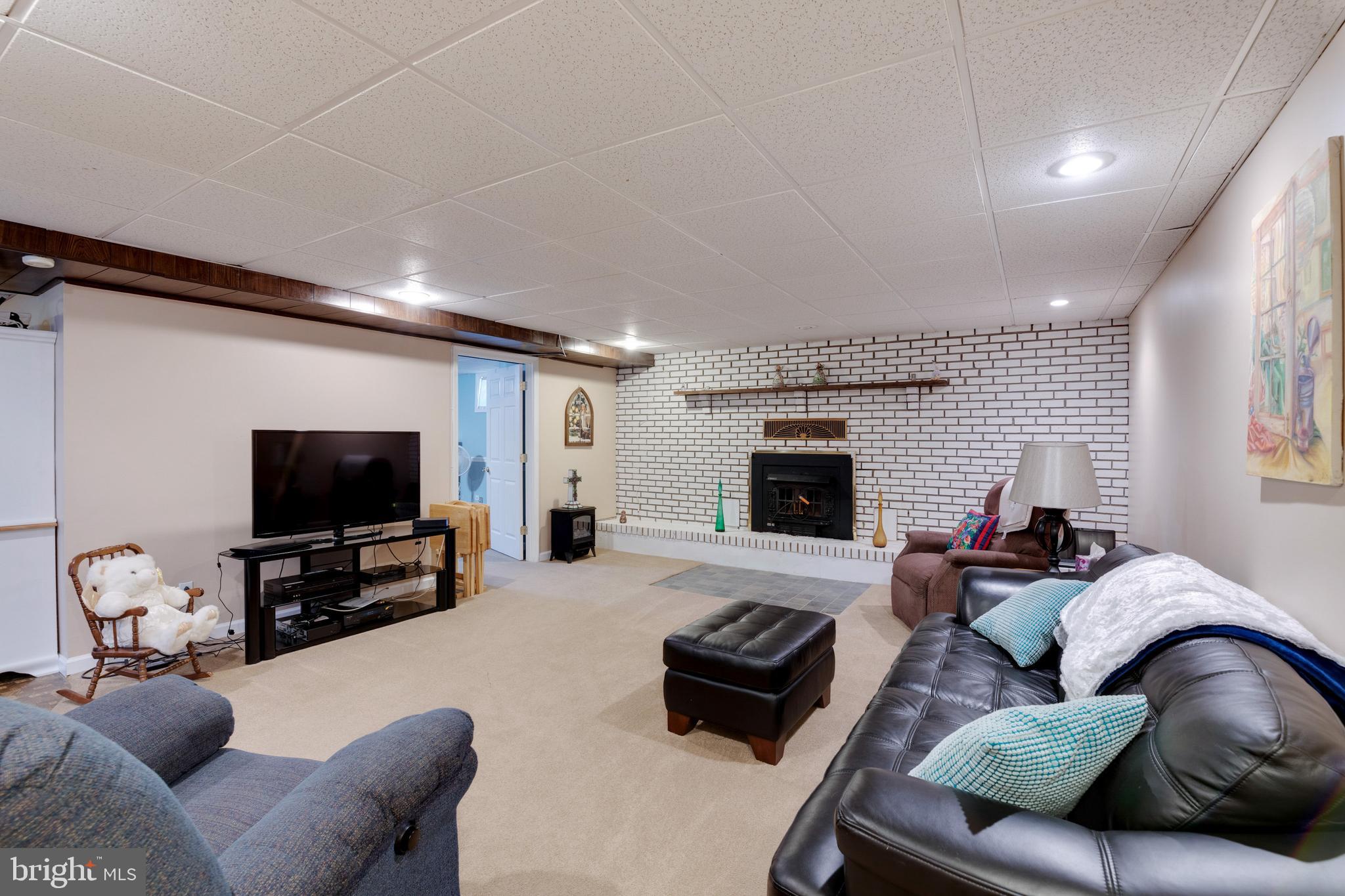 2012 Birch Road Baltimore, MD 21221 - Photo 31 of 44