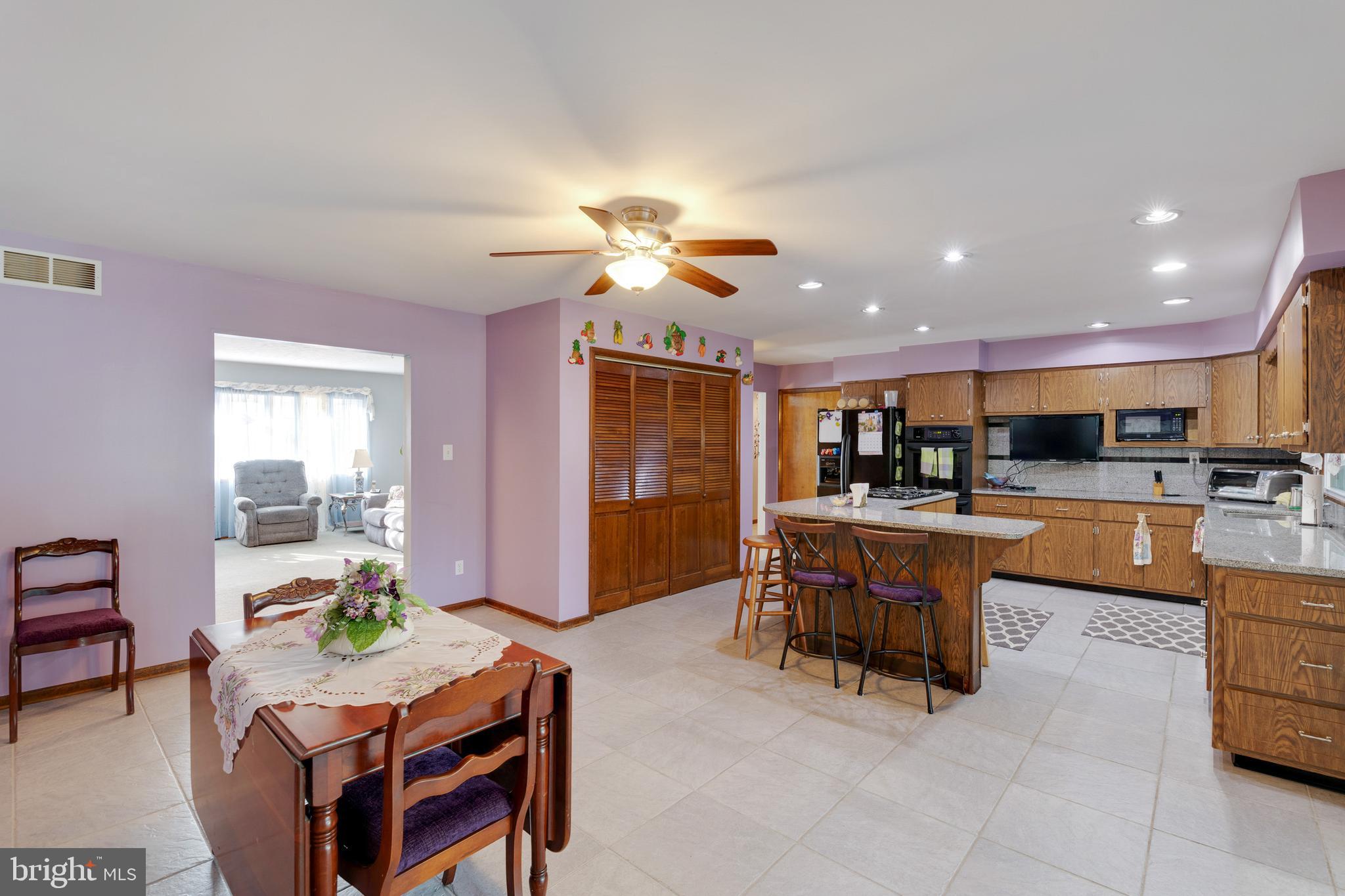 2012 Birch Road Baltimore, MD 21221 - Photo 8 of 44