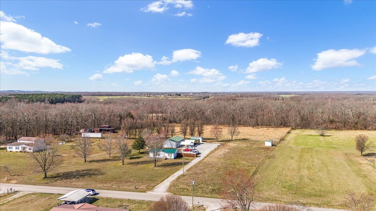 1175 Caney Branch Road Morrison, TN 37357 - Photo 5 of 52 a view of a terrace with chairs