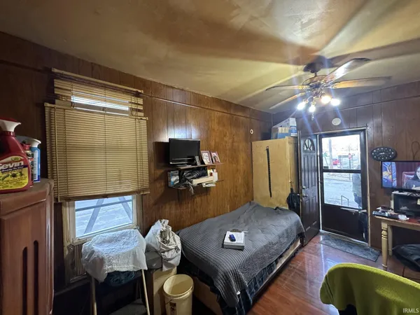 $212,000 | 218 North 4th Avenue, Evansville, IN 47710