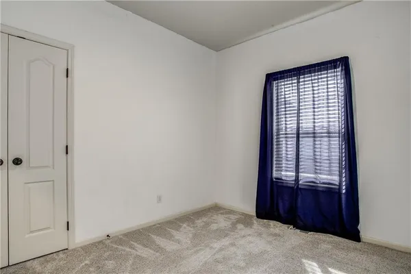 $339,900 | 21723 Massa Circle, Peculiar, MO 64078