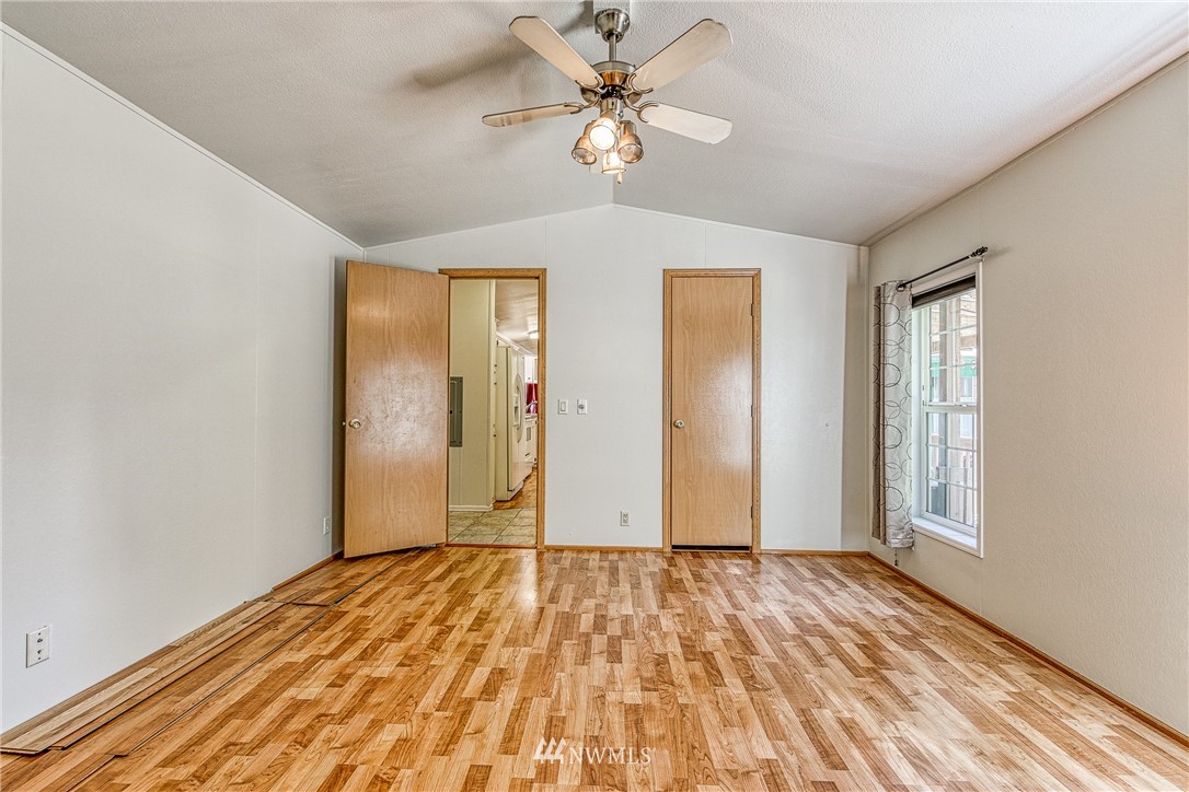 12948 Morris Road Southeast Yelm, WA 98597 - Photo 11 of 40 Gallery Image 11
