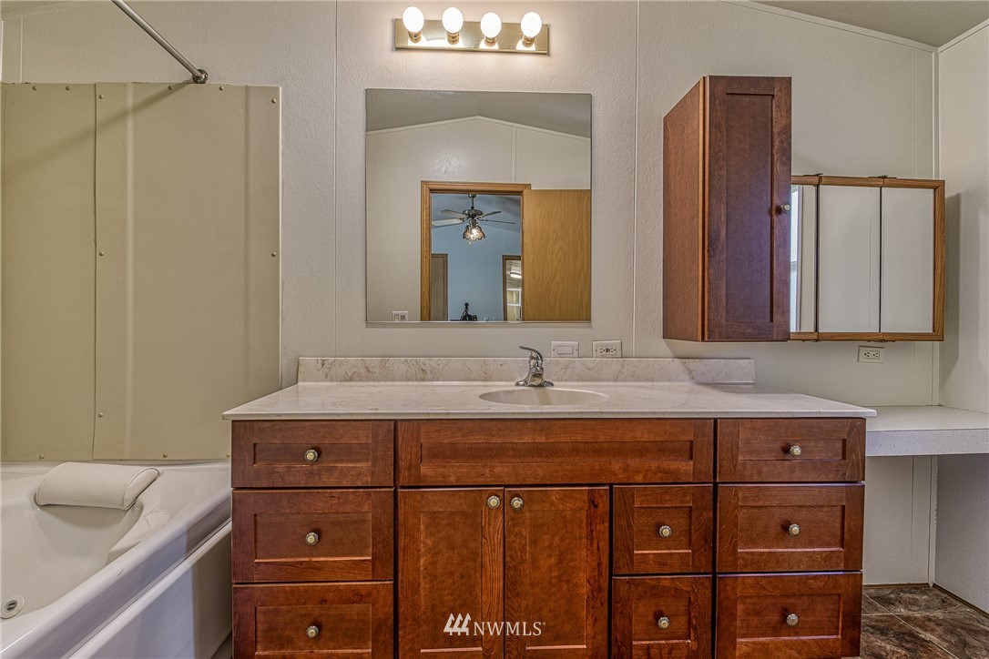 12948 Morris Road Southeast Yelm, WA 98597 - Photo 12 of 40 Gallery Image 12
