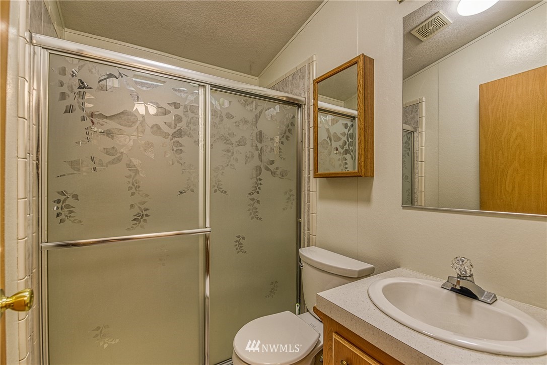 12948 Morris Road Southeast Yelm, WA 98597 - Photo 14 of 40 Gallery Image 14