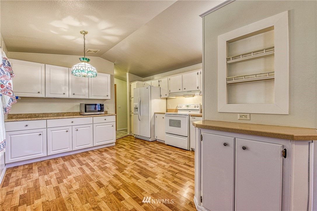 12948 Morris Road Southeast Yelm, WA 98597 - Photo 7 of 40 Gallery Image 7