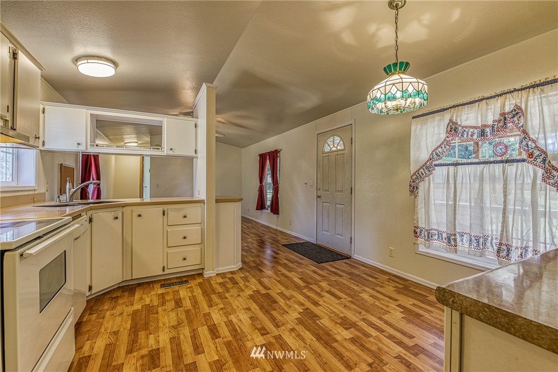 12948 Morris Road Southeast Yelm, WA 98597 - Photo 9 of 40 Gallery Image 9