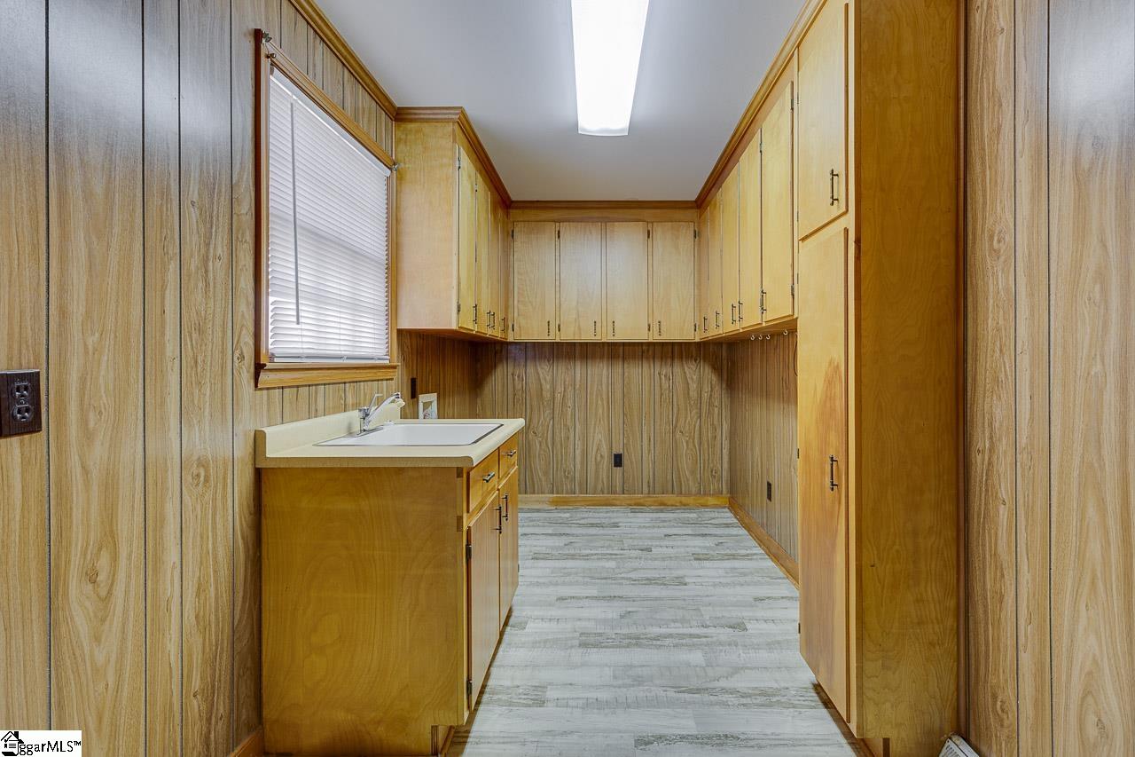 1608 Greenwood Road Laurens, SC 29360 - Photo 20 of 37 Gallery Image 20