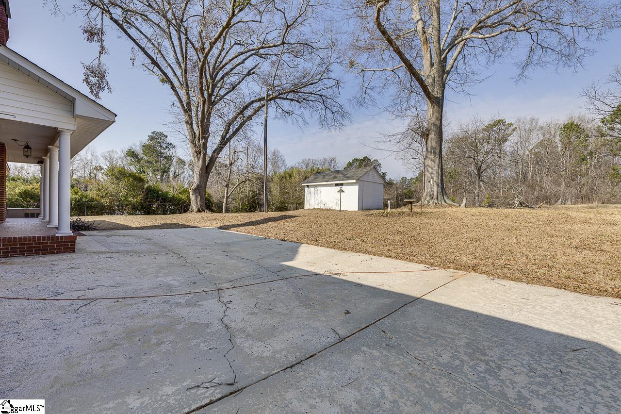 1608 Greenwood Road Laurens, SC 29360 - Photo 32 of 37 Gallery Image 32
