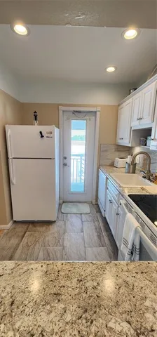 $138,500 | 1951 Northeast 39th Street, Unit 353, Lighthouse Point, FL 33064