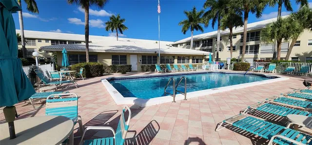 $138,500 | 1951 Northeast 39th Street, Unit 353, Lighthouse Point, FL 33064