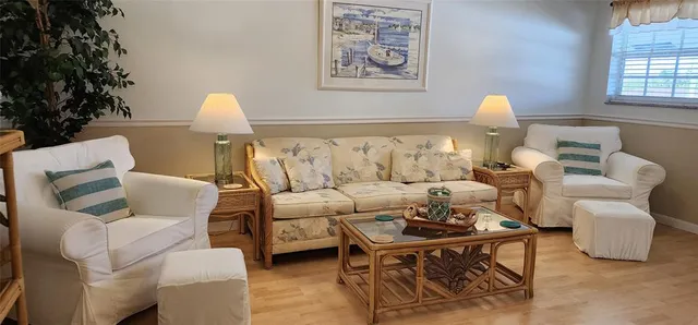 $138,500 | 1951 Northeast 39th Street, Unit 353, Lighthouse Point, FL 33064