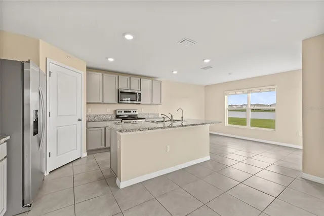 $2,325 | 16847 Delia Street, Wimauma, FL 33598