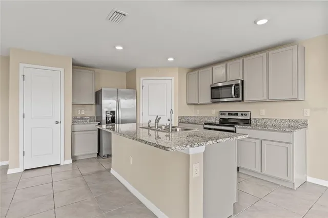 $2,325 | 16847 Delia Street, Wimauma, FL 33598