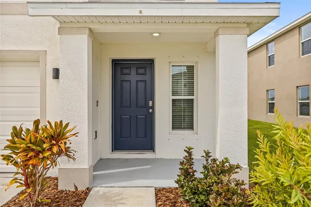 $2,325 | 16847 Delia Street, Wimauma, FL 33598