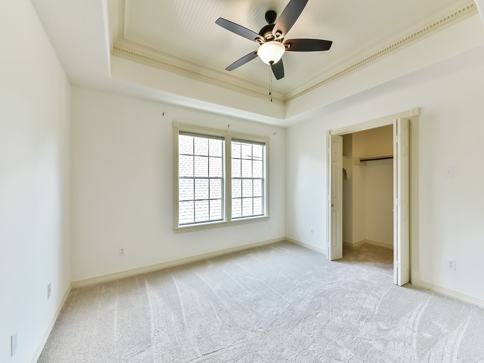 166 East Capstone Circle Spring, TX 77381 - Photo 40 of 45 a view of an empty room with a window