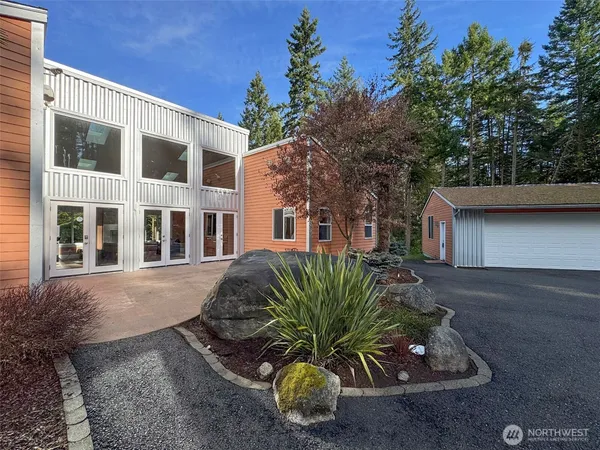 $1,100,000 | 233 Raintree Lane, Sequim, WA 98382