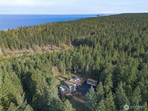 $1,100,000 | 233 Raintree Lane, Sequim, WA 98382